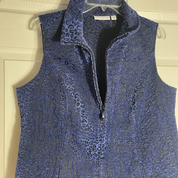 Susan Graver Vest Women 18W Blue Animal Print Sleeveless Full Zip Collared Top - Picture 2 of 10